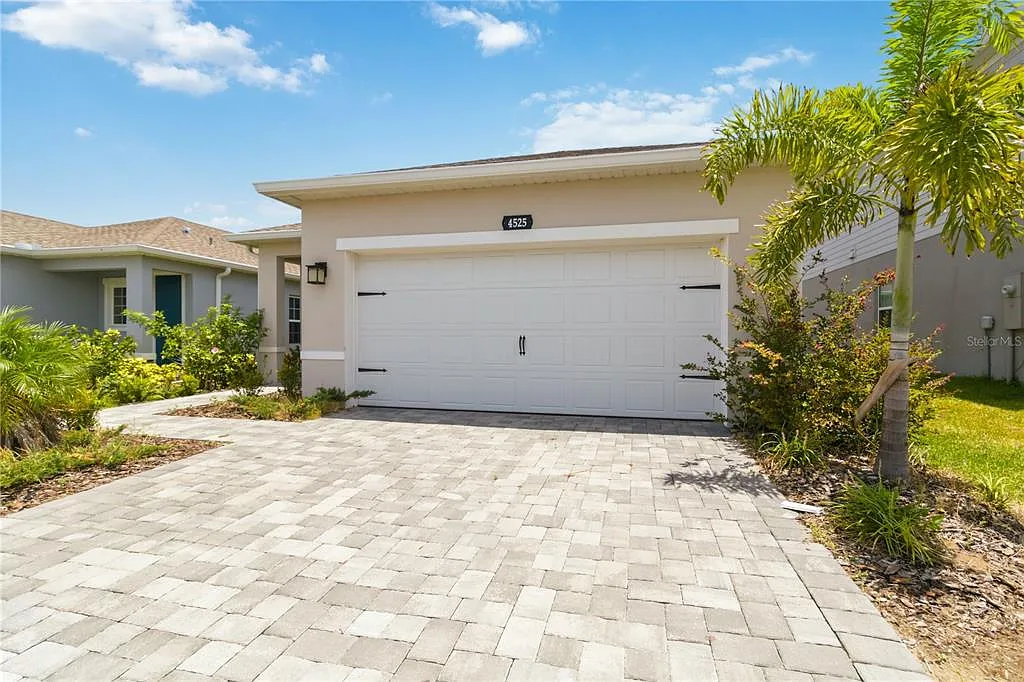 3 bed, 2.0 bath, 1501 sqft, $2,500 — Photo 4