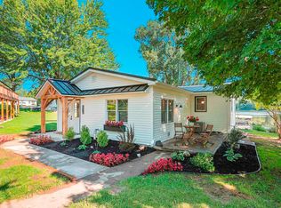 8978 E Backwater Rd, North Webster, IN 46555