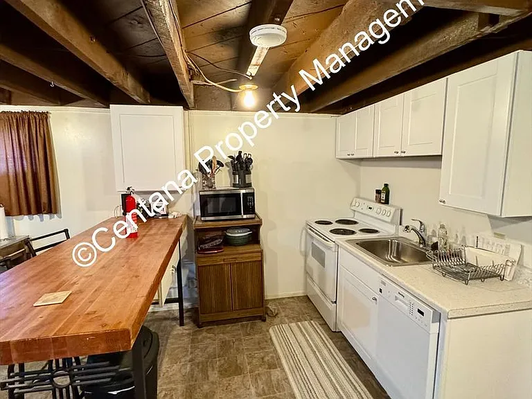 1107 Lewisohn St — Photo 6