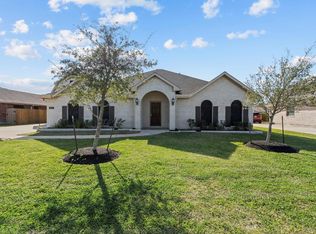 2616 Apache St, League City, TX 77573