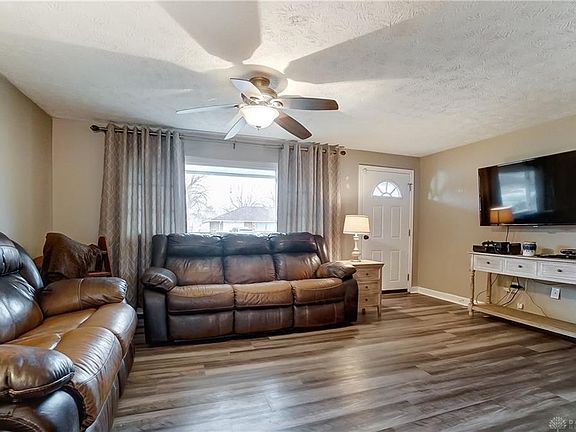 2nd image of 2103 Lynpark Ave