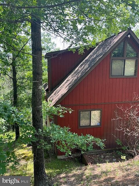 2nd image of 216 Beauregard Dr