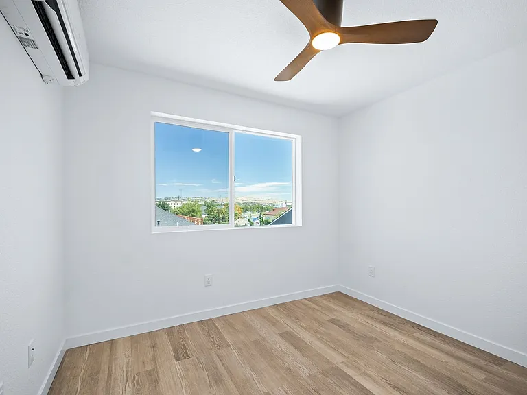 307 Pine St — Photo 18
