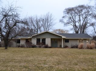 5315 S Skyline Dr, New Berlin, WI 53151