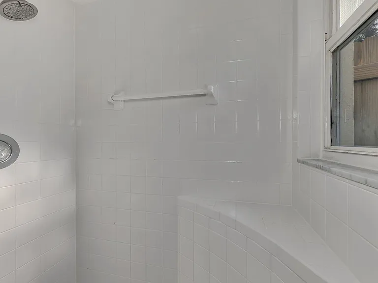 3026 Grafton St — Photo 25