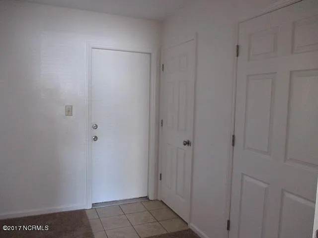 1 bed, 1.0 bath, 500 sqft, $925 — Photo 4