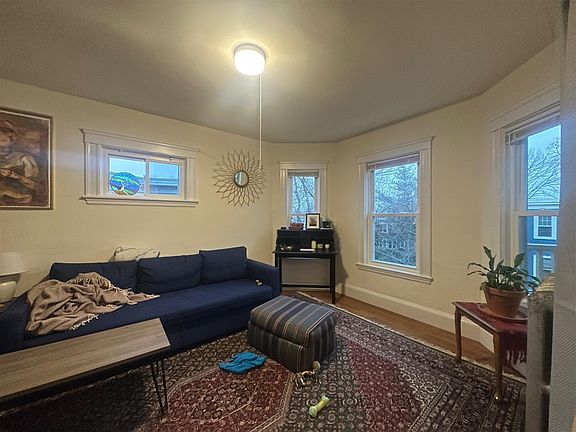 3rd image of 31-33 Buena Vista Park Park #U3