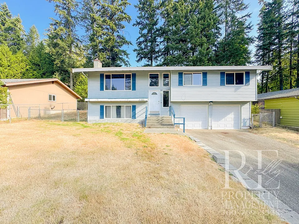 111 Shamrock Ln
