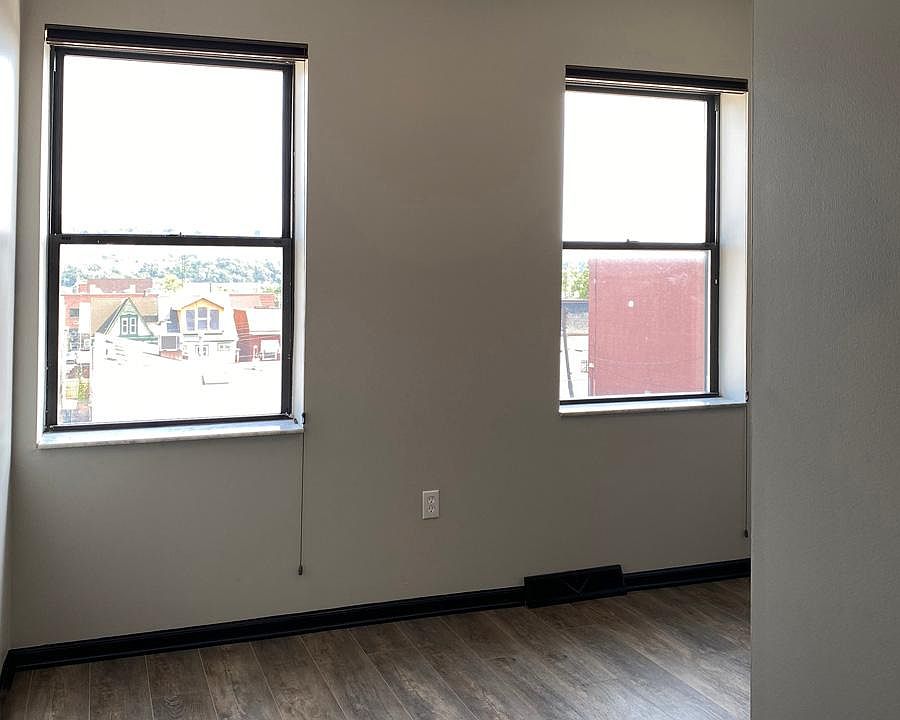 Tin Top 4 - Bedroom