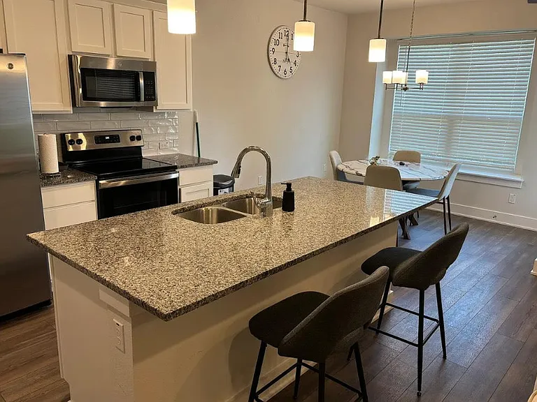 1709 Tun Tavern Trl — Photo 2