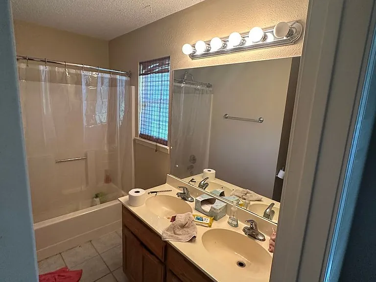 950 Penny Ln — Photo 15