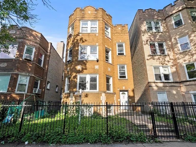6325 N Artesian Ave #G — Photo 4
