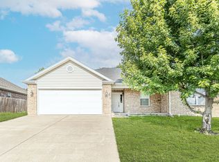 655 Woodland St, Centerton, AR 72719