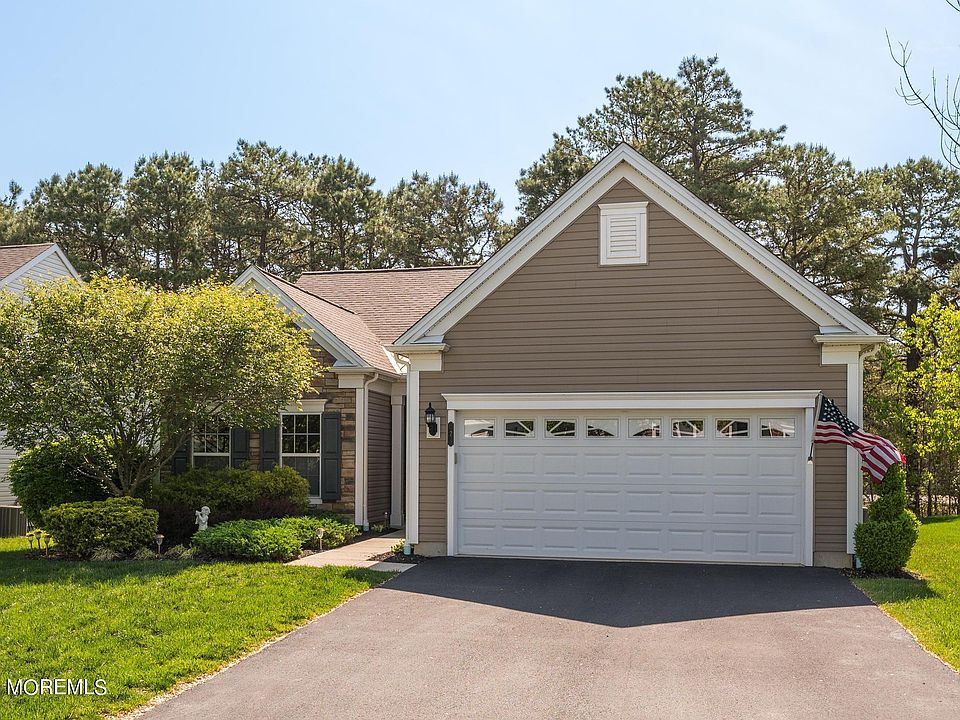 1st image of 7 Ascot Lane