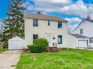 1090 Greenwood Ave, Akron, OH