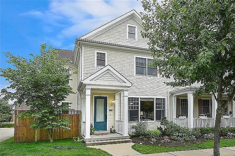 1228 Fairstead Ln photo 1