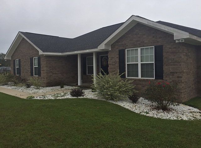 1st image of 212 Timberland Dr NE