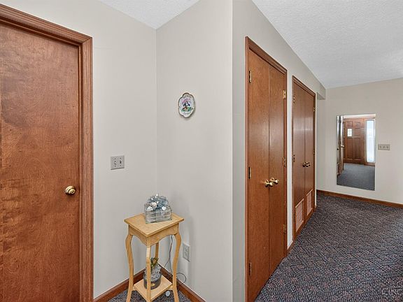 5th image of 5523 Mosiman Rd