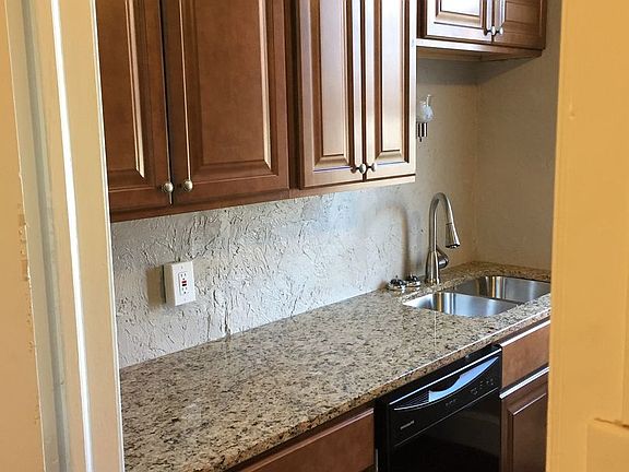 3rd image of 2101 E Market St APT E