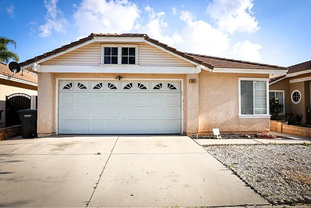 481 Lassa Way — Photo 1
