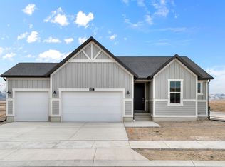 6811 N Desert Crk, Eagle Mountain, UT 84005