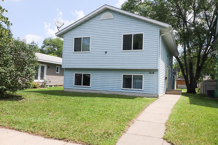 1st image of 418 21st Ave N