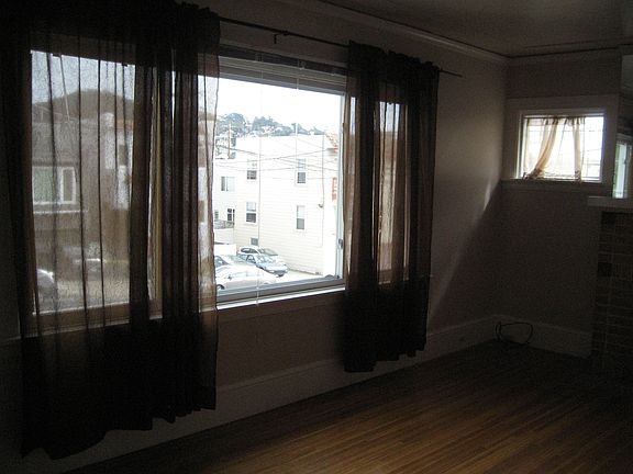 3rd image of 2367 14th Ave