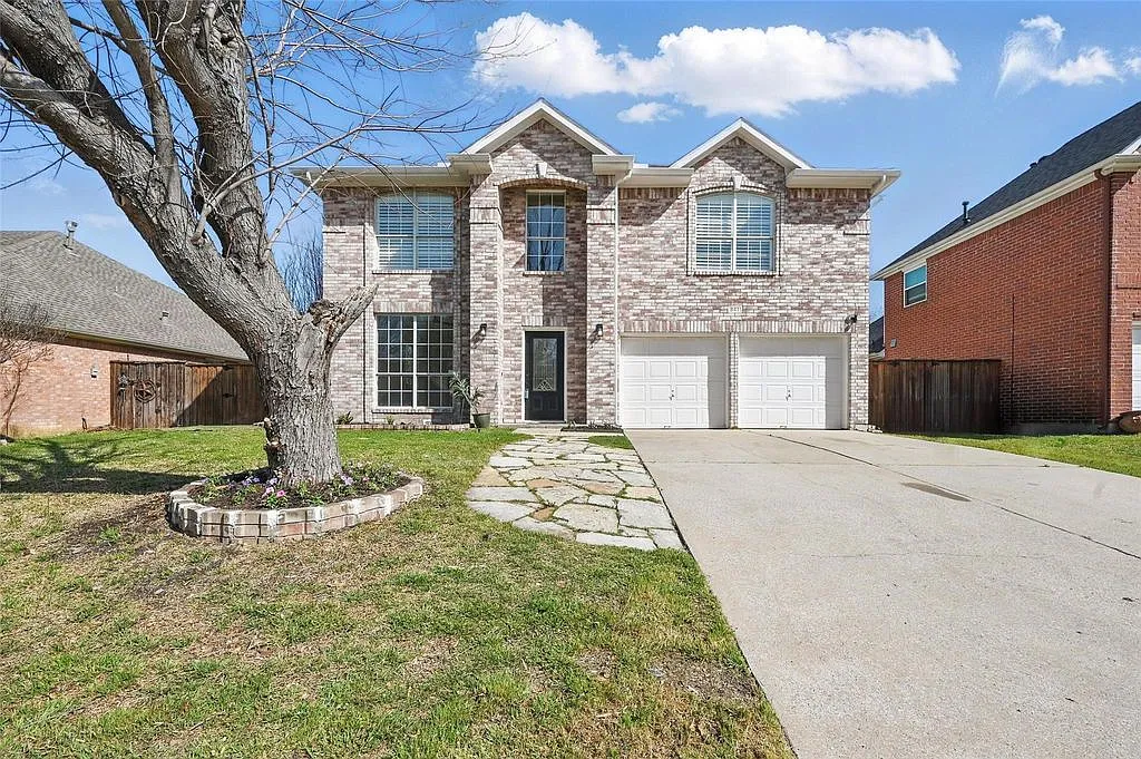 4 bed, 2276 sqft, $4,500 — Photo 1