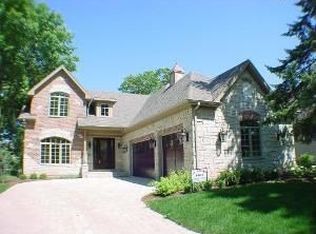 4717 Wallbank Ave, Downers Grove, IL 60515