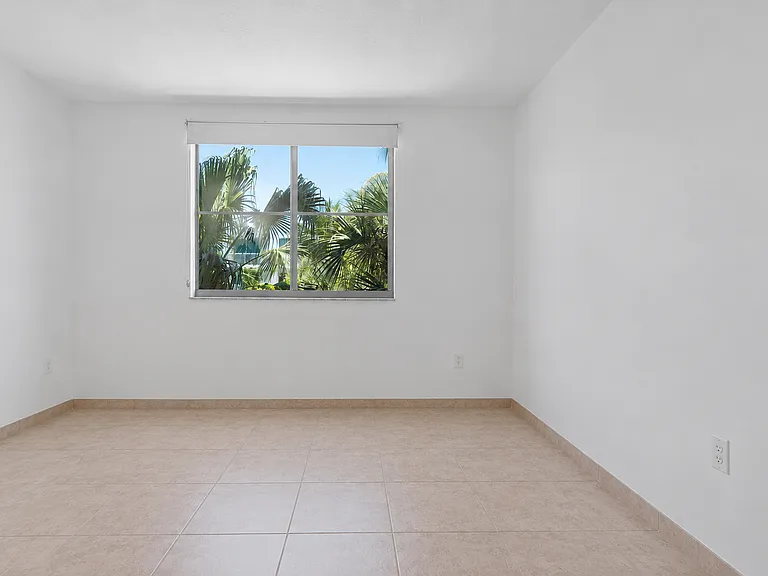 110 Washington Ave — Photo 9