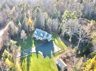 81 Kingsbury Rd, Holden, ME 04429