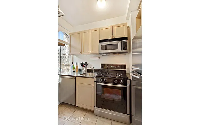 Sold by Douglas Elliman | media 3
