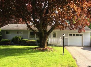 6 Knadler Dr, Latham, NY 12110