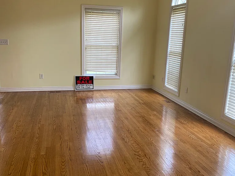 1638 E Lakeview Ln — Photo 9