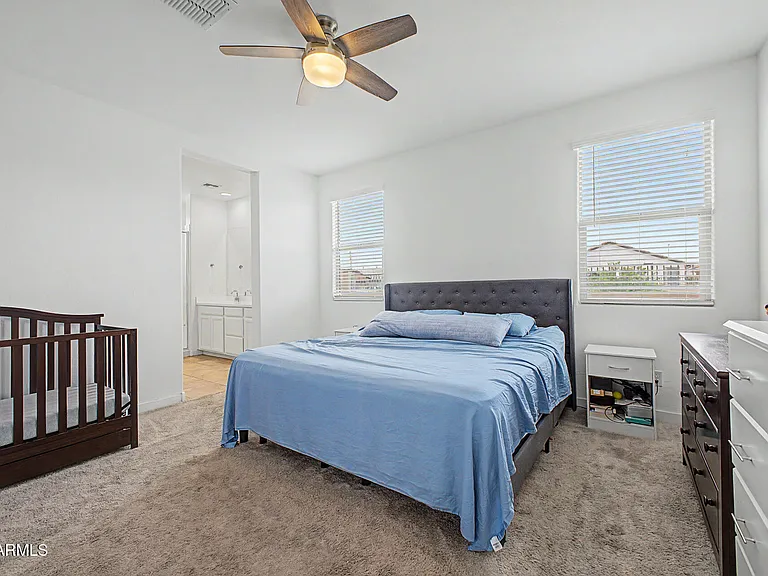 9012 W Solano Dr — Photo 13