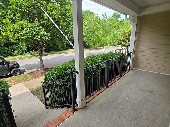 2nd image of 7025 Sunnywood Dr