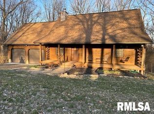 18661 Hilltop Rd, Petersburg, IL 62675