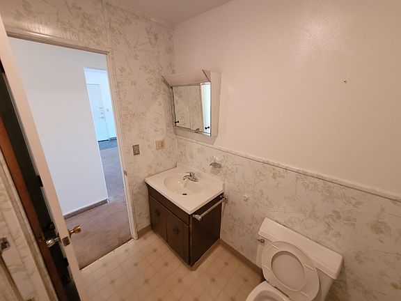 5th image of 266 Hinkley Dr #3
