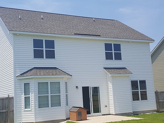 3rd image of 302 Catamaran Rd
