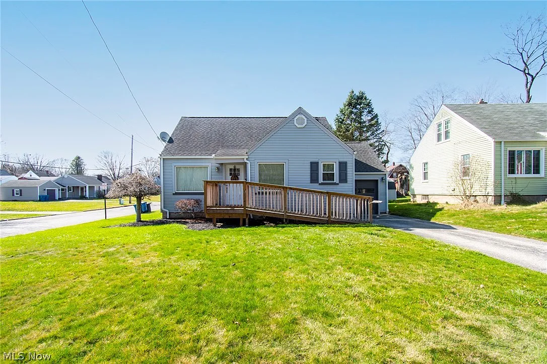 361 Poland Ave photo 1