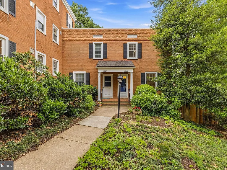 2909 S Dinwiddie St — Photo 37