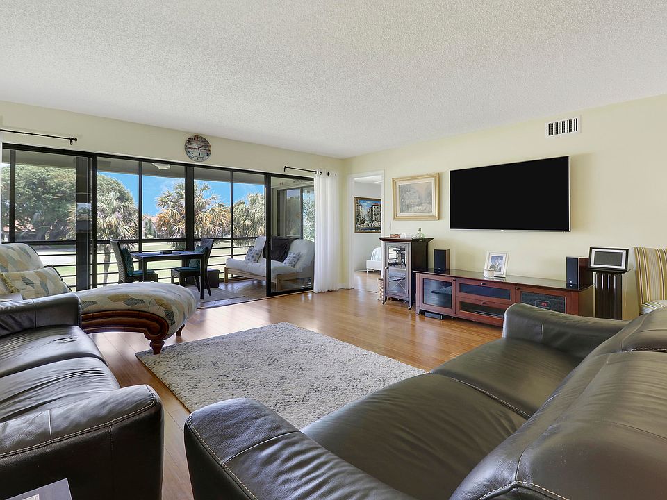 1st image of 5701 Fairway Park Drive #202