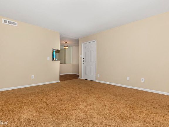 5th image of 2115 Saint Michaels Dr