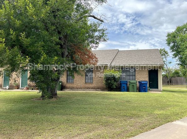 908 Lancelot Cir