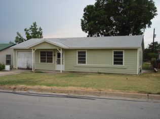 8604 Quebec Dr, White Settlement, TX 76108