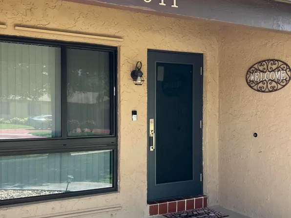 8511 NW 8th Street, Pembroke Pines, FL 33024