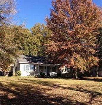 1st image of 500 E Poplar Ave