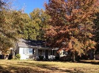 500 E Poplar Ave, Selmer, TN 38375