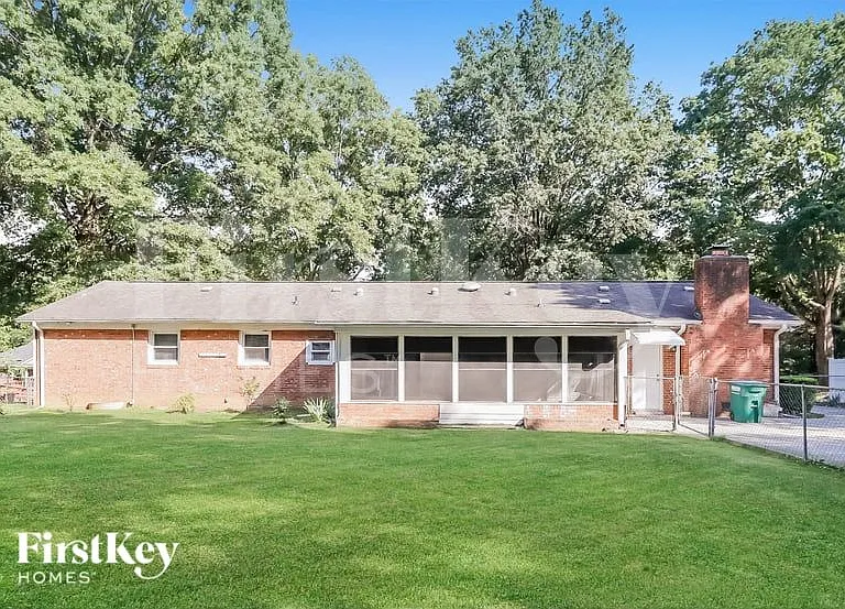 120 Keowee Cir — Photo 15