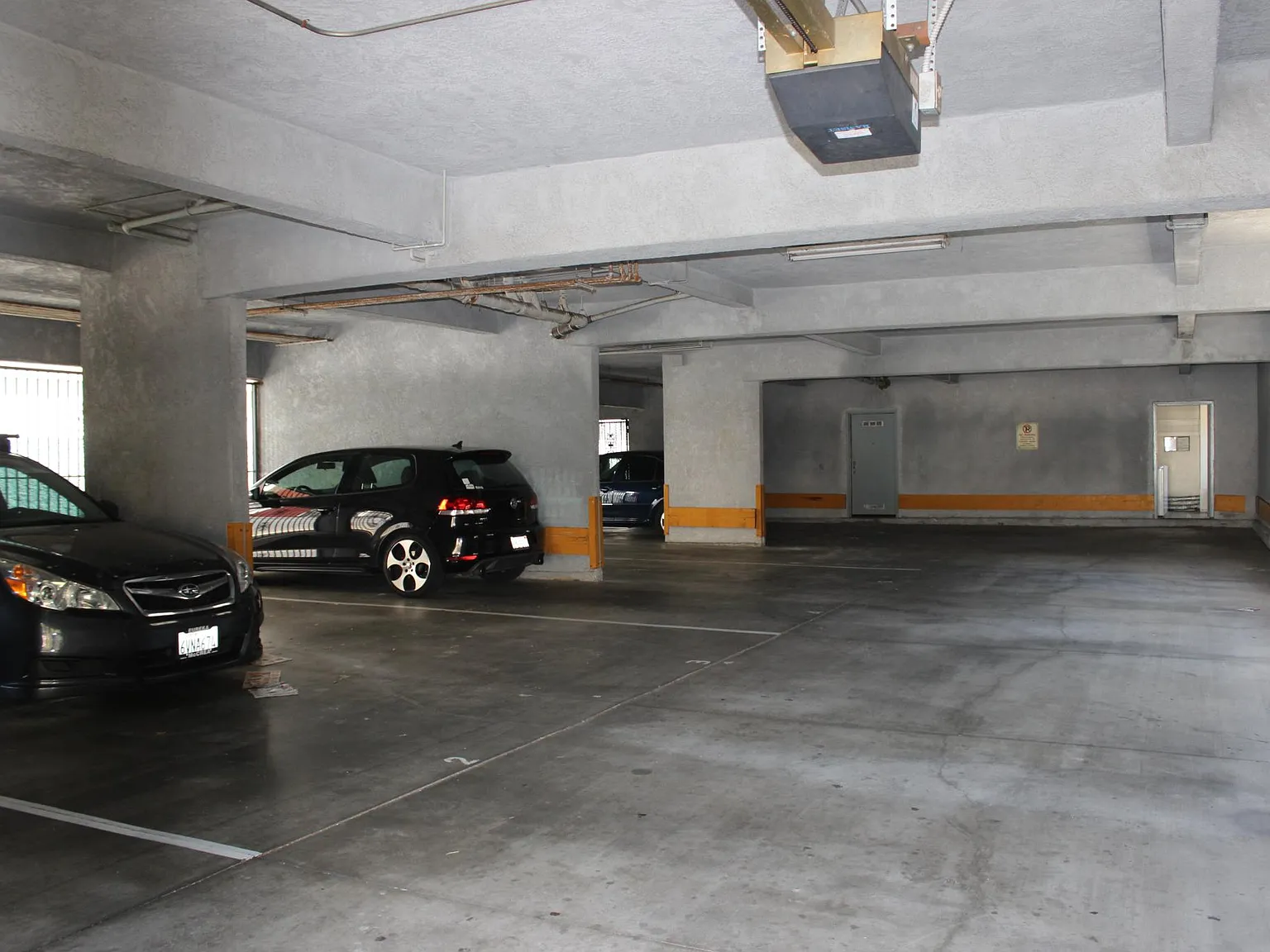 Studio, 400 sqft, $1,495 — Photo 3